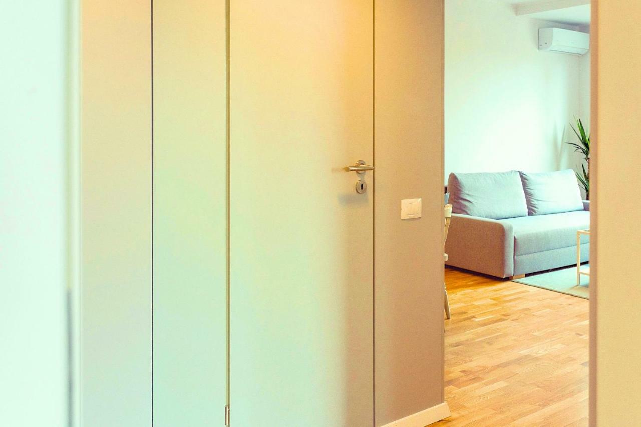 Old Town Riverview Apartment Bucureşti Eksteriør bilde
